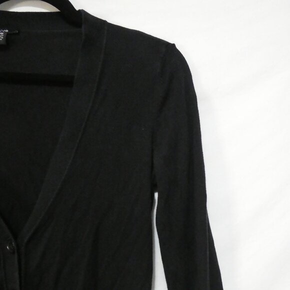 JACOB | medium | Black Knit Button-Up V-Neck Cardigan - Picture 5 of 16